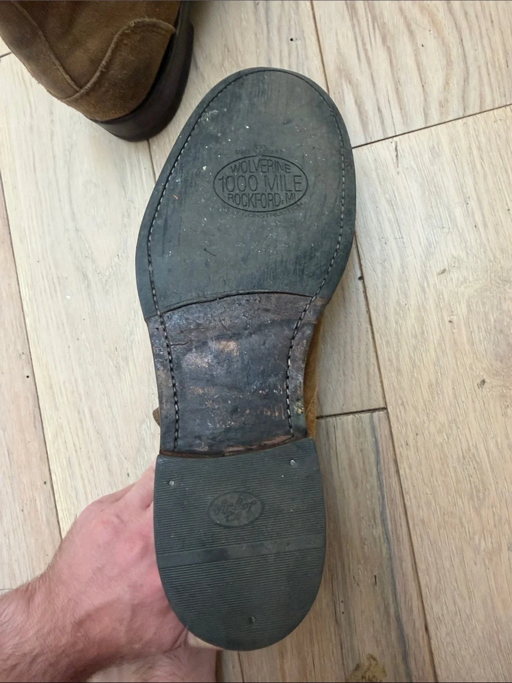 Wolverine Tan Suede Chukka Chelsea Boots - RECENTLY RE-SOLED